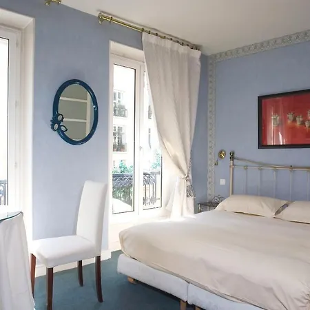 アトランティス ホテル 3*