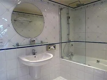 Atlantis Отель 3*
