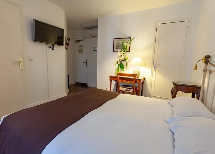 Atlantis Hotel 3*