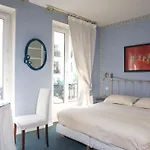Atlantis Hotel 3*
